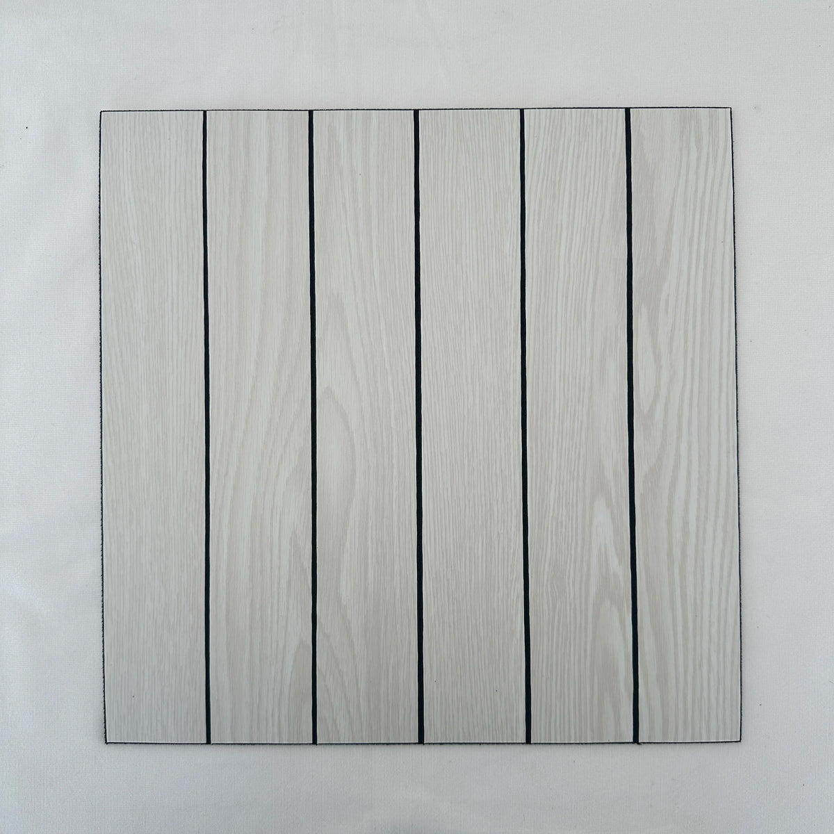Panel decorativo 3D efecto madera en cabecero